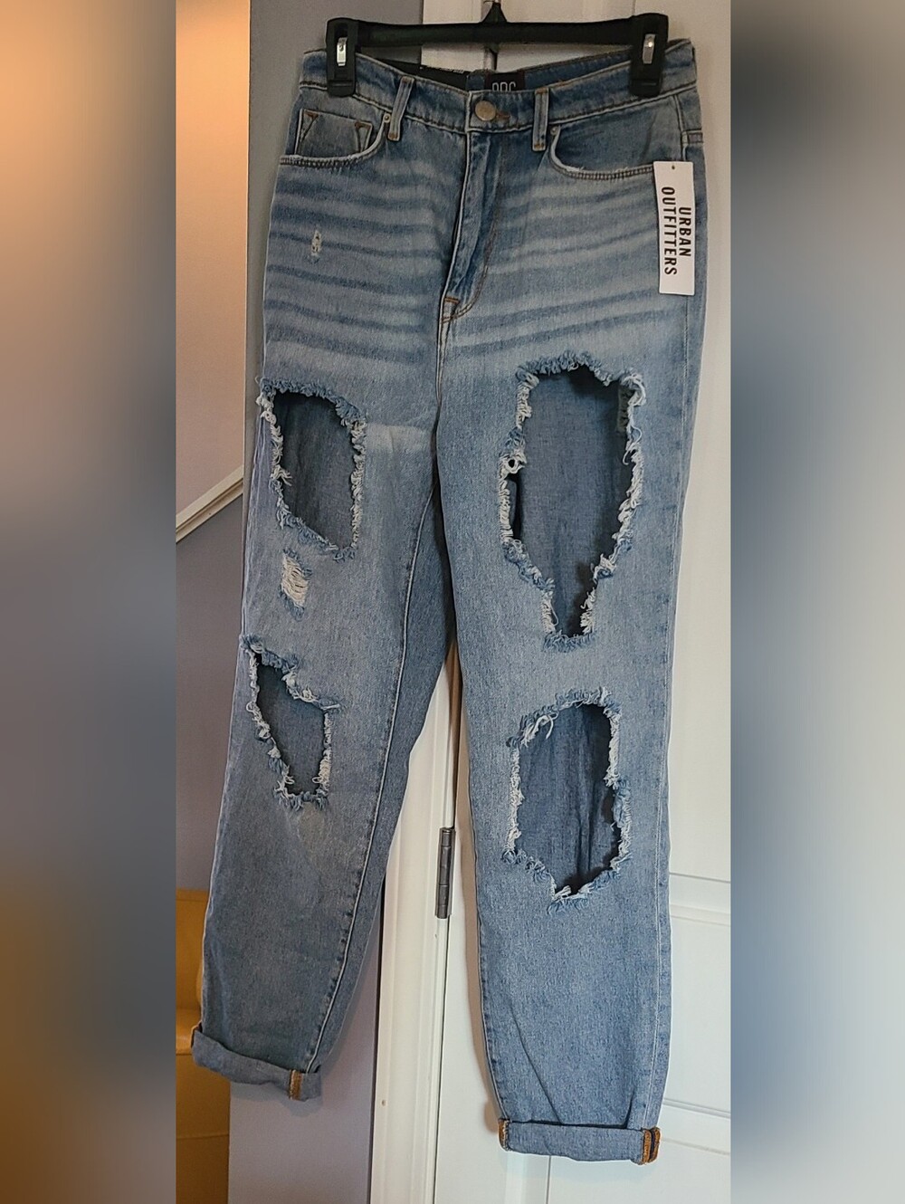 Urban Outfitters BDG High-waisted Mom Jeans Destroted Wash Size 28